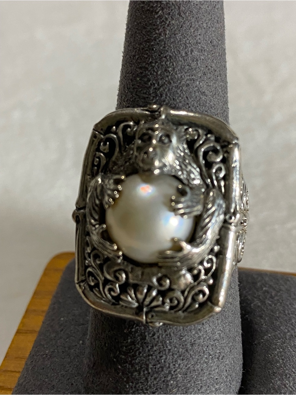 Sarda .925 Sterling Silver Monkey Holding Precious Pearl Ring